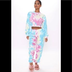 Fashion Nova Tie Dye Jogger Set XS